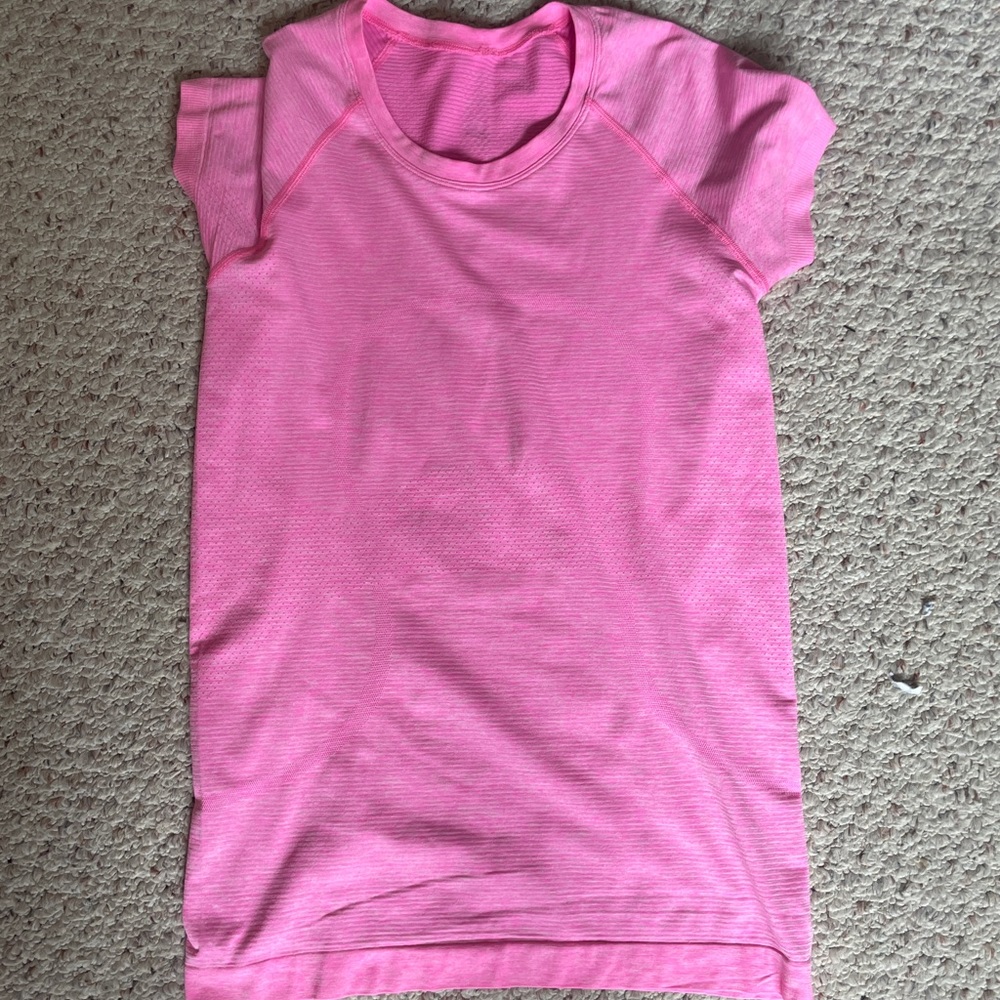 Lululemon swiftly tech tee (sz 8)